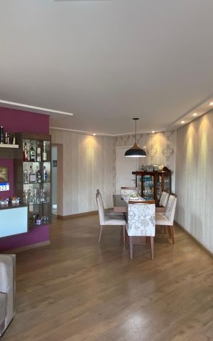 Apartamento à venda com 134m², 3 quartos e 3 vagas Apartamento à venda com 134m², 3 quartos e 3 vagasSala