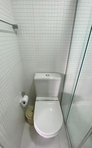 Apartamento à venda com 134m², 3 quartos e 3 vagas Apartamento à venda com 134m², 3 quartos e 3 vagasBanheiro da Suíte 2