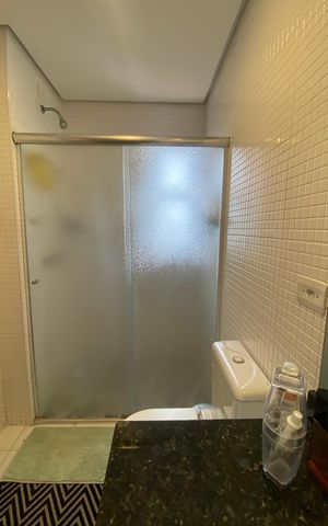Apartamento à venda com 134m², 3 quartos e 3 vagas Apartamento à venda com 134m², 3 quartos e 3 vagasBanheiro da Suíte 1