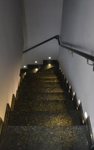 Apartamento à venda com 117m², 2 quartos e 2 vagasEscada