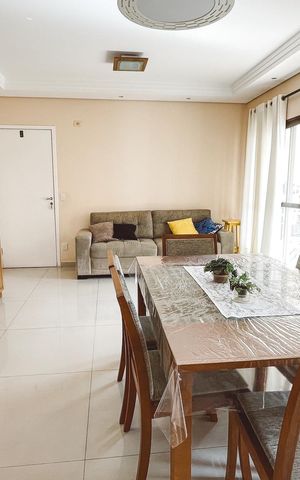 Apartamento à venda com 124m², 4 quartos e 3 vagas Apartamento à venda com 124m², 4 quartos e 3 vagasSala