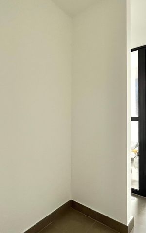 Apartamento à venda com 141m², 3 quartos e 2 vagas Apartamento à venda com 141m², 3 quartos e 2 vagasÁrea de Serviço