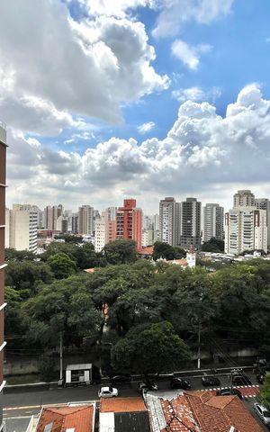 Apartamento à venda com 141m², 3 quartos e 2 vagas Apartamento à venda com 141m², 3 quartos e 2 vagasVista da Suíte 1