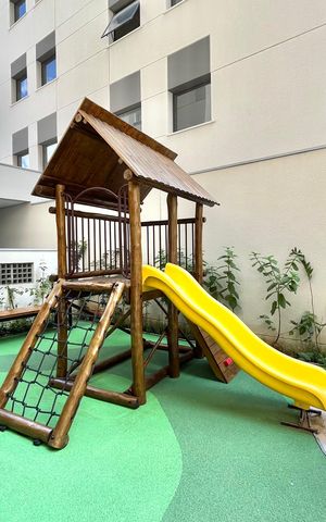 Apartamento à venda com 141m², 3 quartos e 2 vagas Apartamento à venda com 141m², 3 quartos e 2 vagasÁrea comum - Playground