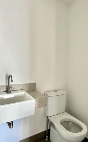 Apartamento à venda com 141m², 3 quartos e 2 vagas Apartamento à venda com 141m², 3 quartos e 2 vagasLavabo