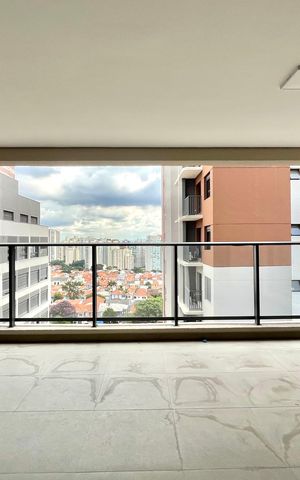 Apartamento à venda com 141m², 3 quartos e 2 vagas Apartamento à venda com 141m², 3 quartos e 2 vagasVaranda