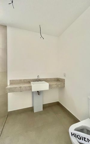 Apartamento à venda com 141m², 3 quartos e 2 vagas Apartamento à venda com 141m², 3 quartos e 2 vagasBanheiro da Suíte 2