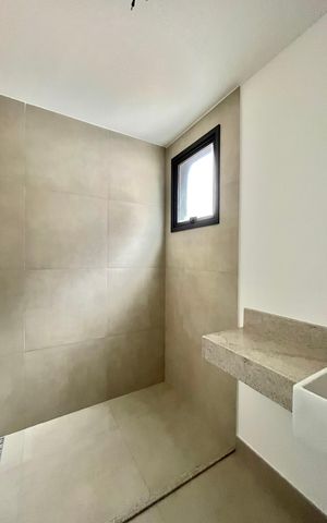 Apartamento à venda com 141m², 3 quartos e 2 vagas Apartamento à venda com 141m², 3 quartos e 2 vagasBanheiro da Suíte 2