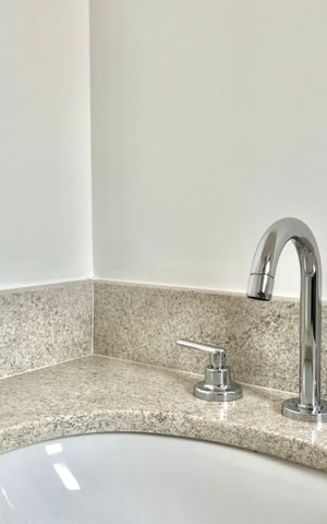 Apartamento à venda com 141m², 3 quartos e 2 vagas Apartamento à venda com 141m², 3 quartos e 2 vagasBanheiro da Suíte 1