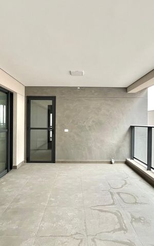 Apartamento à venda com 141m², 3 quartos e 2 vagas Apartamento à venda com 141m², 3 quartos e 2 vagasVaranda