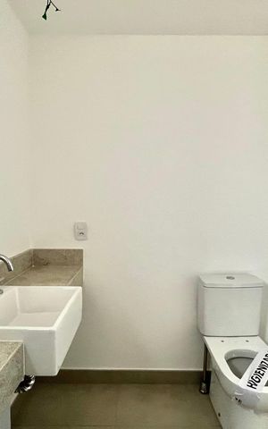 Apartamento à venda com 141m², 3 quartos e 2 vagas Apartamento à venda com 141m², 3 quartos e 2 vagasBanheiro da Suíte 2