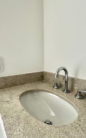 Apartamento à venda com 141m², 3 quartos e 2 vagas Apartamento à venda com 141m², 3 quartos e 2 vagasBanheiro da Suíte 3