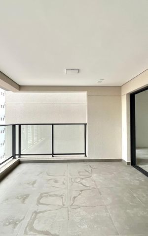Apartamento à venda com 141m², 3 quartos e 2 vagas Apartamento à venda com 141m², 3 quartos e 2 vagasVaranda