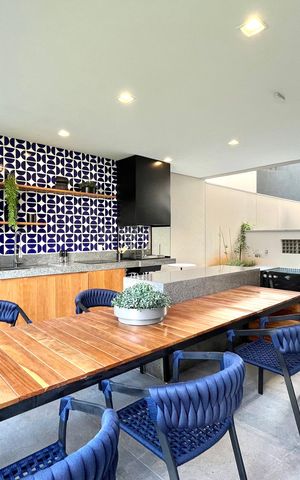 Apartamento à venda com 141m², 3 quartos e 2 vagas Apartamento à venda com 141m², 3 quartos e 2 vagasÁrea comum - Churrasqueira