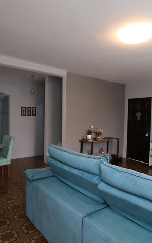 Casa à venda com 300m², 5 quartos e 2 vagasSala