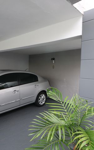 Casa à venda com 300m², 5 quartos e 2 vagasGaragem
