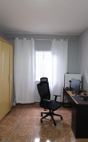 Casa à venda com 300m², 5 quartos e 2 vagasQuarto 2