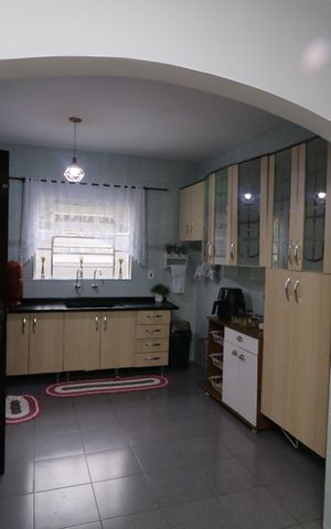 Casa à venda com 300m², 5 quartos e 2 vagasCozinha