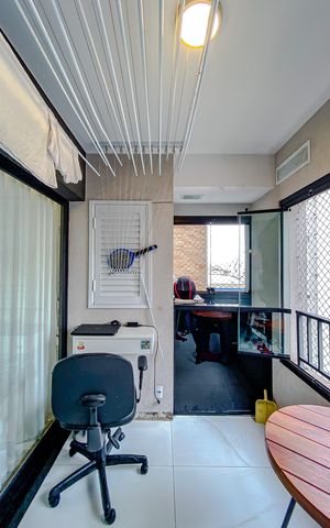 Apartamento à venda com 57m², 2 quartos e 1 vagavaranda