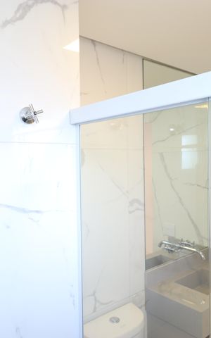 Apartamento à venda com 290m², 4 quartos e 4 vagasBanheiro da Suíte 2
