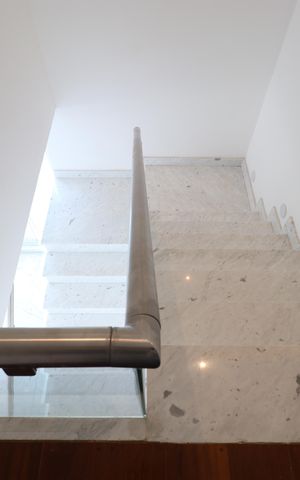 Apartamento à venda com 290m², 4 quartos e 4 vagasEscada