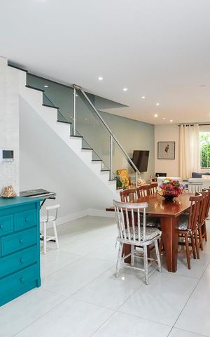Casa à venda com 280m², 4 quartos e 5 vagasCozinha