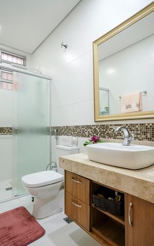 Casa à venda com 280m², 4 quartos e 5 vagasBanheiro da suíte