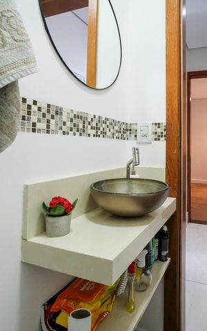 Casa à venda com 280m², 4 quartos e 5 vagasLavabo Sala
