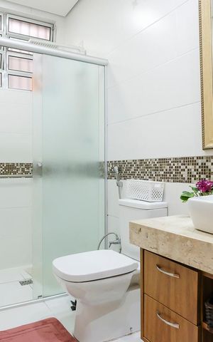 Casa à venda com 280m², 4 quartos e 5 vagasBanheiro da suíte