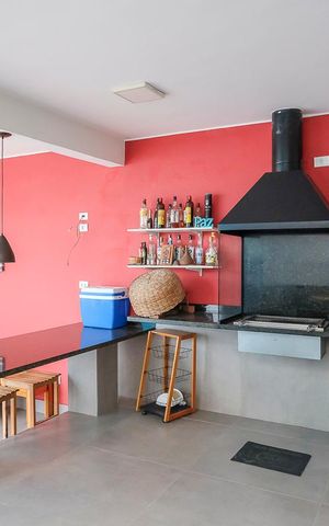 Casa à venda com 280m², 4 quartos e 5 vagasVaranda gourmet
