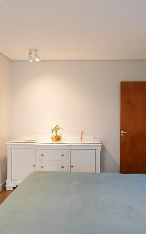 Casa à venda com 280m², 4 quartos e 5 vagasSuíte