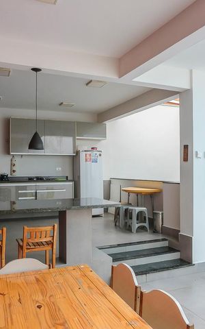 Casa à venda com 280m², 4 quartos e 5 vagasVaranda gourmet