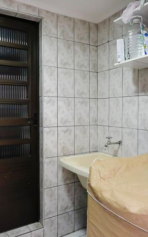 Casa à venda com 280m², 4 quartos e 5 vagasÁrea de serviço