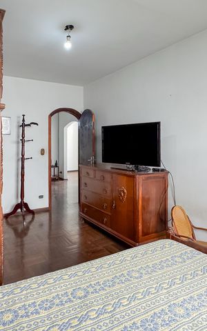 Casa à venda com 192m², 3 quartos e 5 vagas Casa à venda com 192m², 3 quartos e 5 vagasQuarto 1