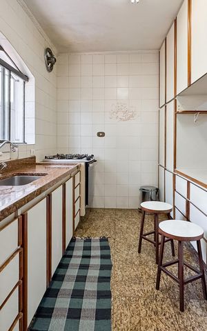 Casa à venda com 192m², 3 quartos e 5 vagas Casa à venda com 192m², 3 quartos e 5 vagasCozinha