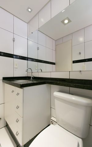 Apartamento à venda com 45m², 2 quartos e 1 vaga Apartamento à venda com 45m², 2 quartos e 1 vagaBanheiro