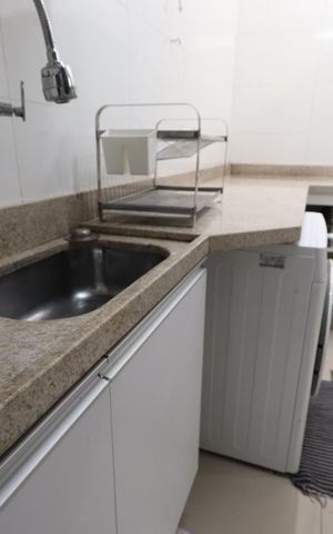 Casa de condomínio à venda com 86m², 2 quartos e 2 vagasLavanderia