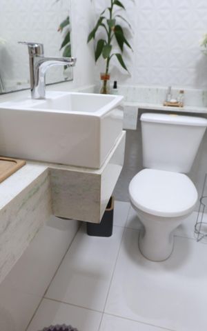 Casa de condomínio à venda com 86m², 2 quartos e 2 vagasLavabo