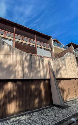 Apartamento à venda com 250m², 4 quartos e 2 vagasFachada