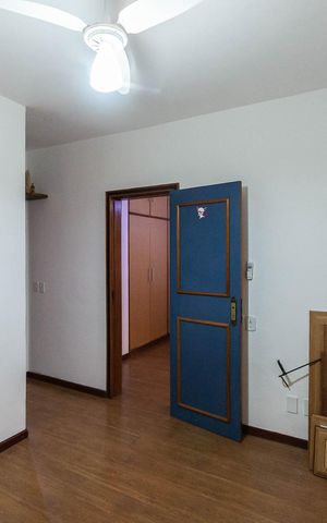 Apartamento à venda com 250m², 4 quartos e 2 vagasSuíte 2