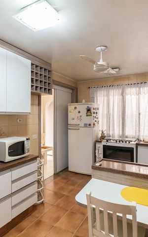 Apartamento à venda com 250m², 4 quartos e 2 vagasCozinha 2