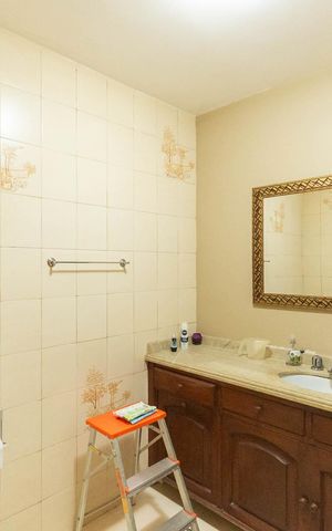Apartamento à venda com 250m², 4 quartos e 2 vagasBanheiro Suíte 1