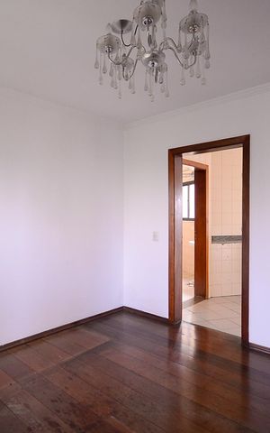 Apartamento à venda com 198m², 3 quartos e 4 vagas Apartamento à venda com 198m², 3 quartos e 4 vagasSala de Jantar