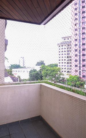 Apartamento à venda com 198m², 3 quartos e 4 vagas Apartamento à venda com 198m², 3 quartos e 4 vagasVaranda da Sala