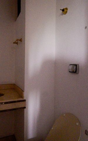 Apartamento à venda com 198m², 3 quartos e 4 vagas Apartamento à venda com 198m², 3 quartos e 4 vagasLavabo