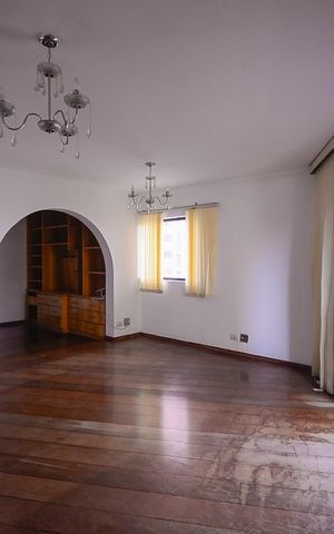 Apartamento à venda com 198m², 3 quartos e 4 vagas Apartamento à venda com 198m², 3 quartos e 4 vagasSala