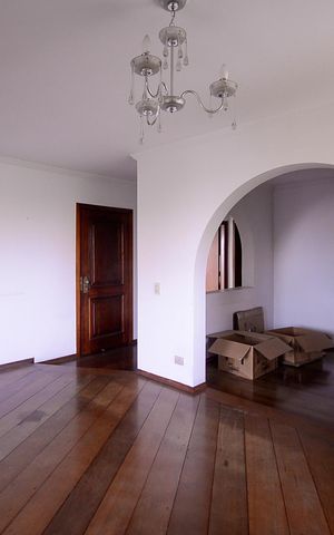 Apartamento à venda com 198m², 3 quartos e 4 vagas Apartamento à venda com 198m², 3 quartos e 4 vagasSala