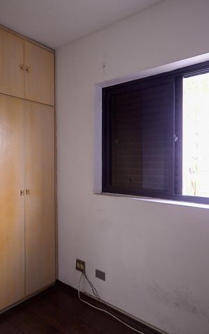 Apartamento à venda com 198m², 3 quartos e 4 vagas Apartamento à venda com 198m², 3 quartos e 4 vagasQuarto 1
