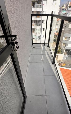 Apartamento à venda com 50m², 2 quartos e 1 vaga Apartamento à venda com 50m², 2 quartos e 1 vagaSacada do Quarto