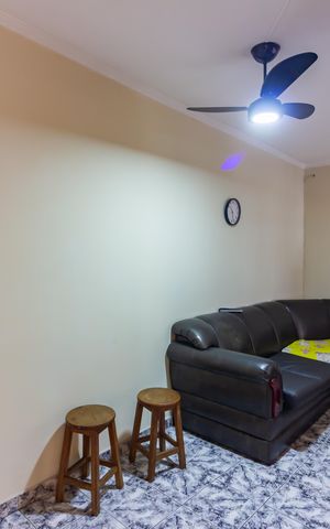 Casa à venda com 110m², 3 quartos e 2 vagas Casa à venda com 110m², 3 quartos e 2 vagasSala